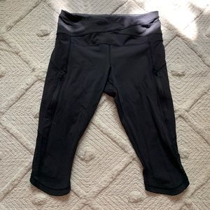Lululemon running crops
